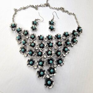 Silver Tone Faux Turquoise Rhinestone Flower Bib Necklace